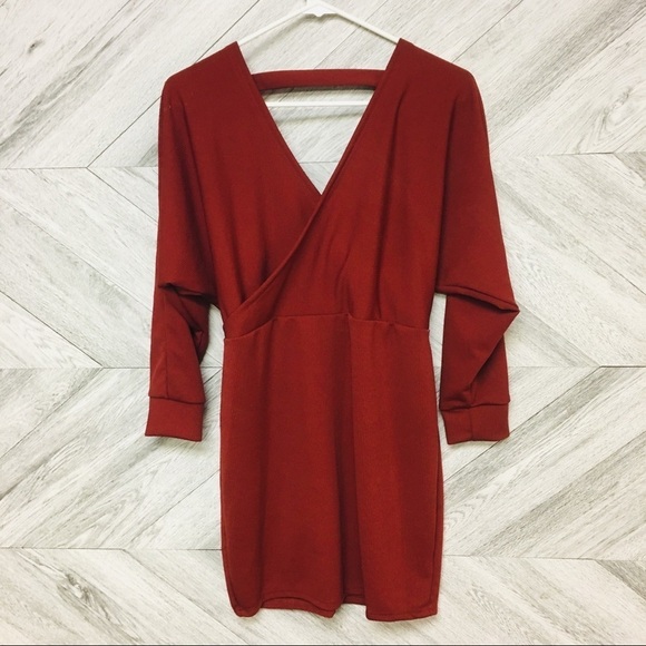 Thin Ribbed V Neck CutOut Back Dress - Picture 7 of 8